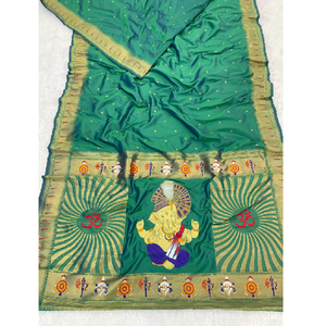 Saree en soie Paithani vert avec des motifs de dieu Ganpati tissés Zari complexes et des frontières traditionnelles élégantes pour un sacré et un royal - Product Image 4