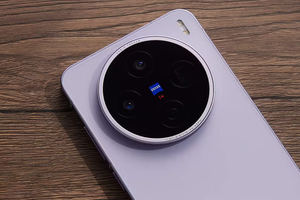 Vi Vo X200s หน้าจอ 6.67 นิ้ว 1.5K 120Hz Amoled กล้อง 50MP แบตเตอรี่ 6200mAh ชาร์จเร็ว 90W ชิปเซ็ต Dimensity 9400+ มาตรฐานกันน้ำกันฝุ่น IP68 IP69 รองรับ 5G <span class=keywords><strong>โทรศัพท์</strong></span>มือถือ - Product Image 5