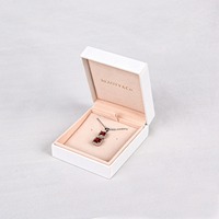 Jinsky Factory Großhandel Benutzer definiertes Logo Weiß Hochwertige Schmucks cha tulle Anhänger Ohrringe Armband Halskette Ring Schmucks cha tulle
