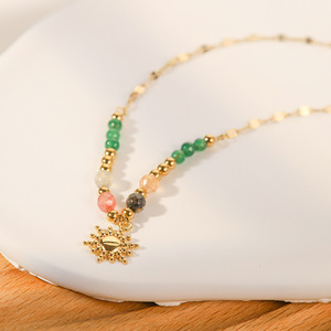 Collar con colgante de sol de piedra natural chapado en oro de estilo europeo con cuentas coloridas para mujer, joyería de moda - Product Image 4