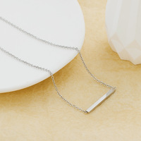 Nouvel arrivage de collier en argent bijoux en acier inoxydable personnalisés collier en forme de barre vierge plaqué PVD sans ternissement collier en or pour femmes