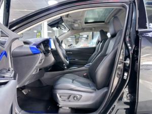 Superventas Toyotaa <span class=keywords><strong>CHR</strong></span> 5-Seat SUV Asientos de cuero R17 Gasolina Transmisión automática Cámara trasera Dirección izquierda China - Product Image 4