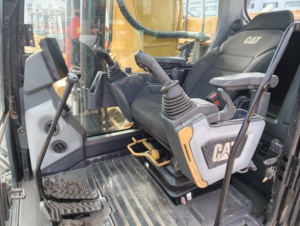 รถขุดตีนตะขาบ CAT 330 มือสอง สภาพดี กำลังแรง ระบบไฮดรอลิกเสถียร ชั่วโมงการทำงานต่ำ พร้อมขาย มีสินค้าในสต็อก - Product Image 6