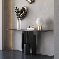 Table console moderne de luxe blanche et dorée avec miroir, ensemble complet pour appartement, construction en métal et marbre