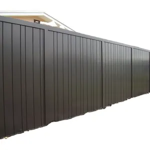 Açık özel ev WPC duvar çit setleri paneli kurulu kafes kapı toz kaplı ve uv-bitmiş ahşap çerçeve ev kullanımı için
