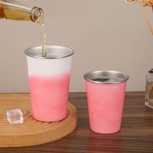 Taza de Cerveza Portátil de Acero Inoxidable de 16 oz con Logotipo Personalizado Creativo que Cambia de Color con el Agua Fría para Acampar y Viajar al Aire Libre - Product Image 3