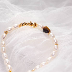 Joyería de Moda Minimalista para Mujer: Delicada Pulsera de Perlas de Arroz con Cadena Ajustable de Piedra Ojo de Tigre en Forma de Bola para Regalos - Product Image 5