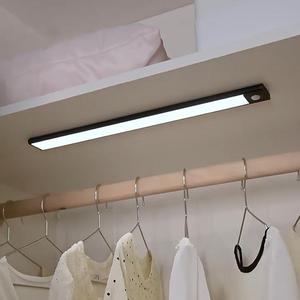 Lampe <span class=keywords><strong>LED</strong></span> <span class=keywords><strong>sans</strong></span> <span class=keywords><strong>fil</strong></span> à <span class=keywords><strong>détecteur</strong></span> <span class=keywords><strong>de</strong></span> <span class=keywords><strong>mouvement</strong></span> pour chambre, chambre <span class=keywords><strong>de</strong></span> bébé, cuisine, escalier, placard, couloir - Product Image 3