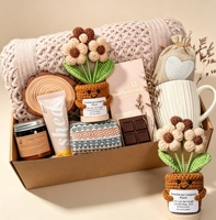 Coffret Cadeau d'Encouragement pour Femmes & Ornement Végétal Tricoté Thème Étreinte, Couverture, Bougie Parfumée, Boîte Cadeau