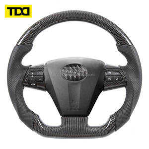 พวงมาลัยคาร์บอนไฟเบอร์แท้ TDD สำหรับรถยนต์โตโยต้าวิช ปี 2010 2011 2012 2013 - Product Image 1