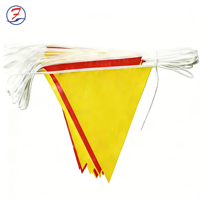 Vente directe d'usine personnalisée, fanions triangulaires en polyester imprimés numériquement 10*10 pouces, drapeau de bannière Windhorse