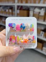 Couleurs éblouissantes en forme de bec de canard sur les ongles 10 pièces sur les ongles faux ongles faits à la main