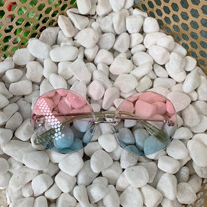 Gafas de Sol Octogonales Irregulares Qianai, Protección UV400, Lentes Tipo 3 AC, Montura Plateada, Diseño Moderno Unisex - Product Image 2