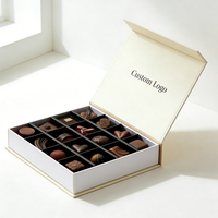 Boîte en papier magnétique en forme de livre pour chocolats, avec séparateur, pour truffes, noix, chocolats, emballage cadeau magnétique pour chocolats
