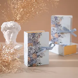 Kotak Kemasan Hadiah 2022 Kotak Permen Coklat Pernikahan Natal Bentuk Buku Kreatif dengan Pita