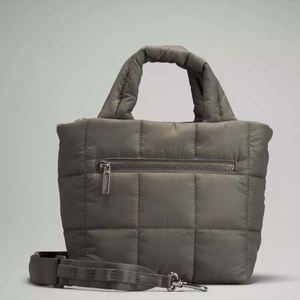 Best Selling <b>Fluffy</b> Soft Cotton Padded Quilted Crossbody Women Puffy Handbag Puffer Tote <b>Bag</b> for Ladies - Product Image 3