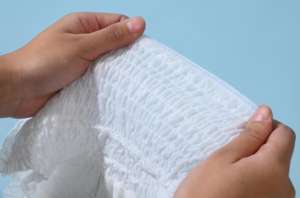 Pantalons absorbants pour adultes de marque OEM pour la vente en gros, pantalons absorbants jetables pour hommes et femmes, produits d'hygiène - Product Image 2