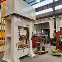 Presse hydraulique à cadre fermé 500T, contrôlée par PLC, avec pompe à engrenages et moteur à roulement, modèle Xinli YXLM-500T, haute efficacité, longue durée de vie