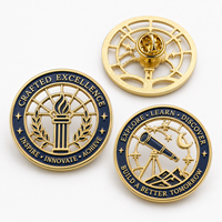 Pins de revers métalliques personnalisés pour la reconnaissance académique, emblèmes éducatifs, badges, cadeaux de reconnaissance personnalisés, vente en gros