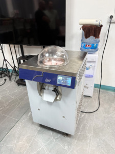 24l / h portatif snack équipement de réception de mariage vertical main crème glacée dur crème glacée distributeur automatique - Product Image 5