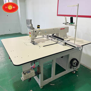 <span class=keywords><strong>Machine</strong></span> de matelassage CNC LVBU-10050 pour matériaux épais <span class=keywords><strong>Machine</strong></span> à <span class=keywords><strong>coudre</strong></span> pour décoration intérieure <span class=keywords><strong>Machine</strong></span> à <span class=keywords><strong>coudre</strong></span> électronique pour motifs - Product Image 2