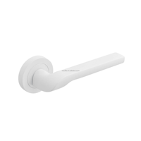 Poignée de porte en alliage de zinc finition satinée, style italien moderne minimaliste, avec levier silencieux à aspiration magnétique écologique pour usage hôtelier