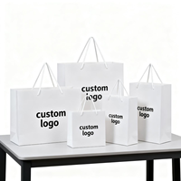 Tas Kado Kertas Kraft Ivory Board dengan Logo Kustom dan Pegangan Daur Ulang untuk Pakaian, Sepatu, Kaus Kaki, Perhiasan & Jam Tangan