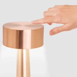 Lámpara de mesa táctil recargable, gadgets personalizados - Product Image 2