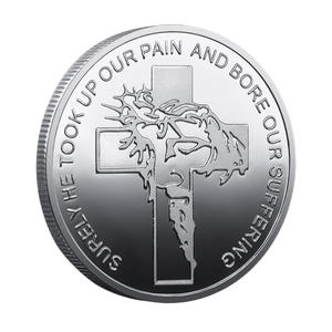 Koin Peringatan Tema Iman dari Paduan Seng Berlapis Dua Warna dengan Pola Salib Ayat Isaiah 53:6 Dia Mengambil Kesakitan Kita - Product Image 5