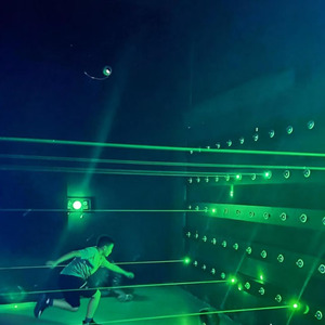 Jeu de traversée laser - Aventure interactive avec obstacles lumineux pour parcs d'attractions commerciaux intérieurs et espaces publics en plastique et silicone - Product Image 6
