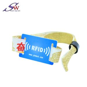 Disposable RFID PVC Wristband 125Khz Event <b>Bracelet</b> <b>with</b> T5577 EM4305 for Hotels - Product Image 5