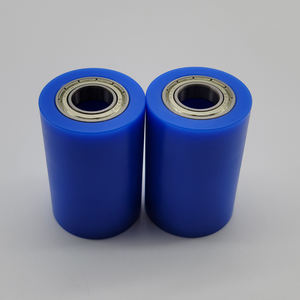 Rouleaux à double roulement à haute charge personnalisés, revêtus de silicone, résistants à l'usure, roues en caoutchouc PU non motorisées à noyau métallique - Product Image 1
