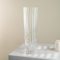 Style moderne Grand verre à grain vertical Art Ins Style Ornement de bureau Pot de fleurs Vase Cylindre Motif pour les mariages Noël