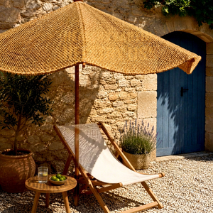 Parasol en fibre de coco pour l'extérieur, idéal pour les stations balnéaires, les piscines, les jardins et les restaurants - Product Image 1