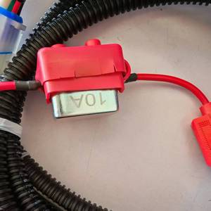 Disjoncteur manuel à récupération automatique avec protection contre les surintensités, faisceau de câblage à isolation PTFE/PBT pour yachts, motos et ordinateurs - Product Image 1