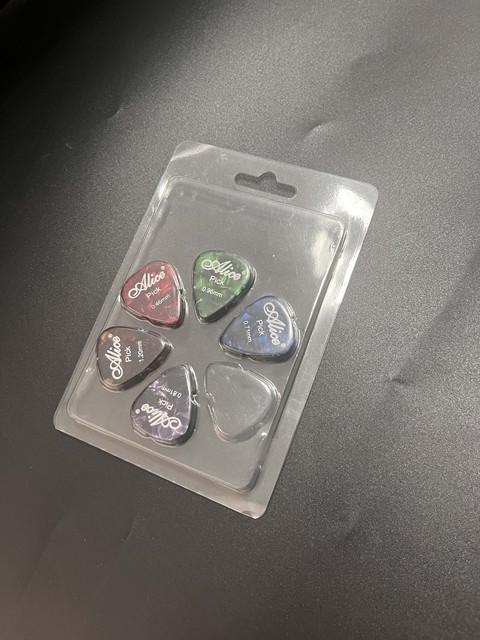 Clear Plastic Clam Shell for Guitar Picks for Storage and Organization