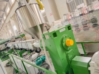 Máquina huecas de láminas corrugadas de plástico PP Máquina para hacer cajas de embalaje de PP Línea de producción de tablero hueco de plástico PP