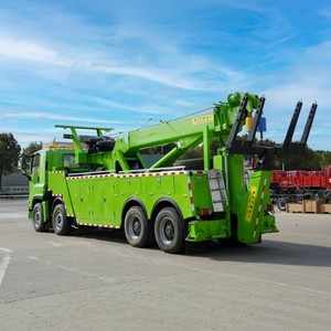 Camión de Remolque Rotatorio ISUZU GIGA de Servicio Pesado FTR 8x4, Grúa Hidráulica de 30 Toneladas, Vehículo de Rescate para Servicios Profesionales - Product Image 5