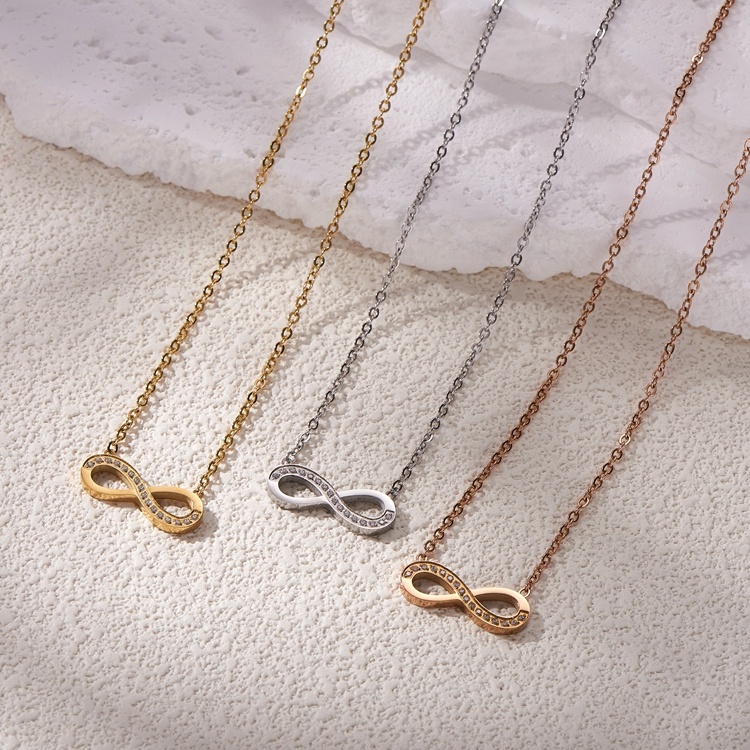 Versatile infinity necklace