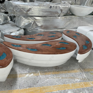 Banc en plastique en forme de poisson pour extérieur, mobilier durable pour centre commercial, siège public - Product Image 3