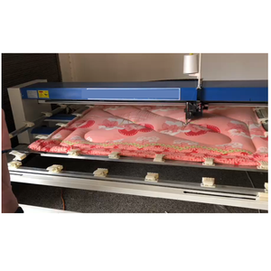 Machine à matelasser à tête unique informatisée chinoise avec moteur pour matelas et édredons - Product Image 2