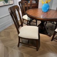 MEDICI Ensemble de table à manger ronde en bois massif de style européen traditionnel de haute qualité et durable pour 4 personnes avec garantie de 3 ans