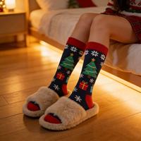 Vente en gros de chaussettes de Noël en coton tricoté personnalisées pour femmes, fantaisie et originales