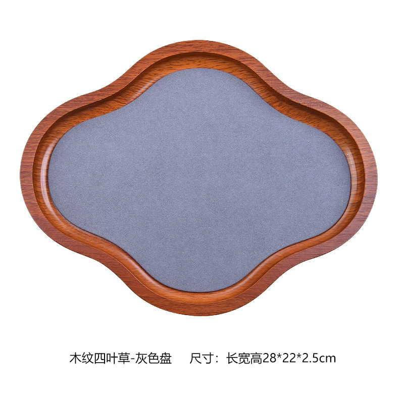 Assiette vide trèfle à quatre feuilles
