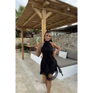 Robe mini noire en crochet coupe trapèze avec col carré, style élégant pour fêtes et clubs, décorations à fermeture éclair, fentes transparentes, taille XS - Product Image 3