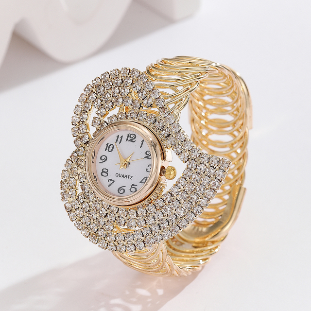 LP50 Elegant Gold-plated Band with Sparkling Crystal Accents Watch Fashion Luxury Women Original Quartz Movement Femme Watches