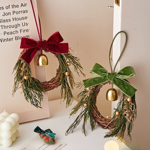 <span class=keywords><strong>Ruban</strong></span> de Noël en velours <span class=keywords><strong>rouge</strong></span> de haute qualité à prix d'usine personnalisé imprimé en taffetas tissé Polyester rayé Logo pour feuille de vêtements - Product Image 4