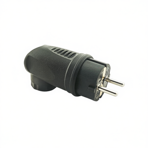 Prise mâle Schuko IP44 avec poignée noire pour usage extérieur - Product Image 2