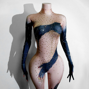 Catsuit Sexy in Cotone Spandex con Stampa Mani Nude e Strass per Donna, Ideale per Festival Elettronici, Danza, Servizi Fotografici, Star del Pop e Sfilate sul Palco - Product Image 6