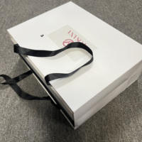 Sacs cadeaux/boîtes alimentaires en carton blanc recyclable de luxe HBD, avec poignée longue et ruban, logo personnalisable, vente en gros